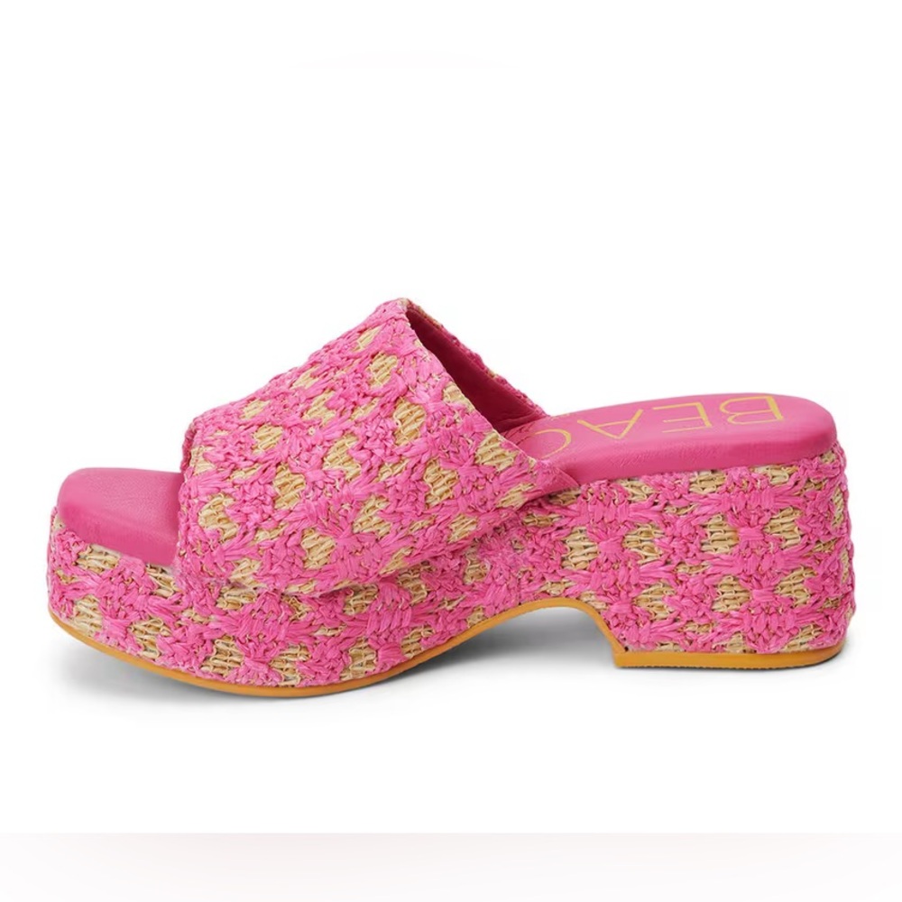 💗 Hot Pink Platform Sandals